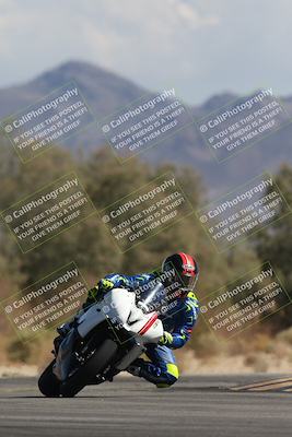 media/Oct-13-2025-Moto Forza (Mon) [[a66d839500]]/2-A Group/Session 4 Turn 7/